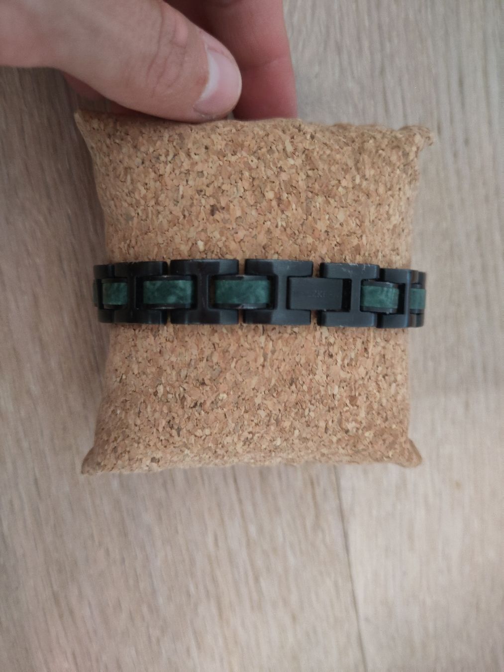 Bracciali & Braccialetti: Männer Holzkern Armband mit Box – Usato da Zürich venduto da her_yqt7 2