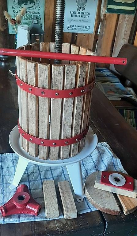 Appareils de cuisine: Saftpresse – D'occasion à St. Margarethen TG par Hampelele