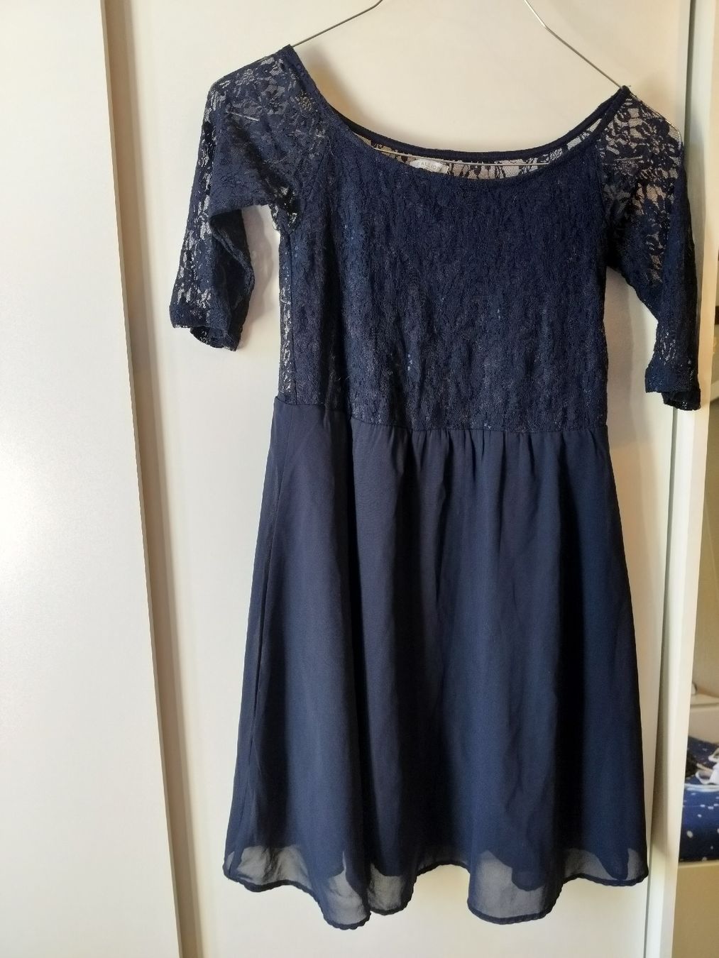 Robes: Kleidung  – D'occasion à Zürich par ila_9pnk 2