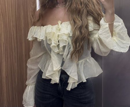 Damen Bluse off-shoulder mit Rüschen hellgelb neuwertig