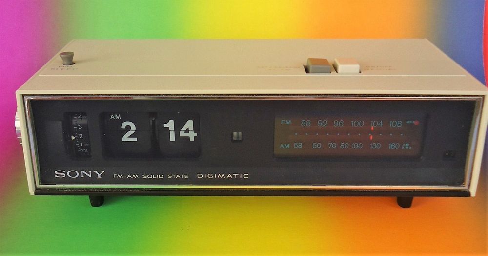 SONY Solid State Klappzahlen-Radiowecker | Kaufen auf Ricardo
