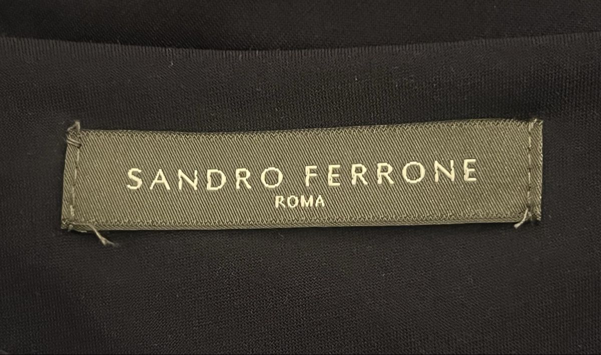 Vestiti: Robe sans manche Sandro Ferrone noire classe taille L – Usato da Genève venduto da DELIRBEADS 1