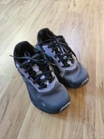 On Running Cloud Laufschuhe Damen schwarz-violett Grösse 38