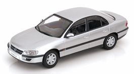 OPEL OMEGA B LIMOUSINE 1996 SILBER 1:18 TRIPLE 9