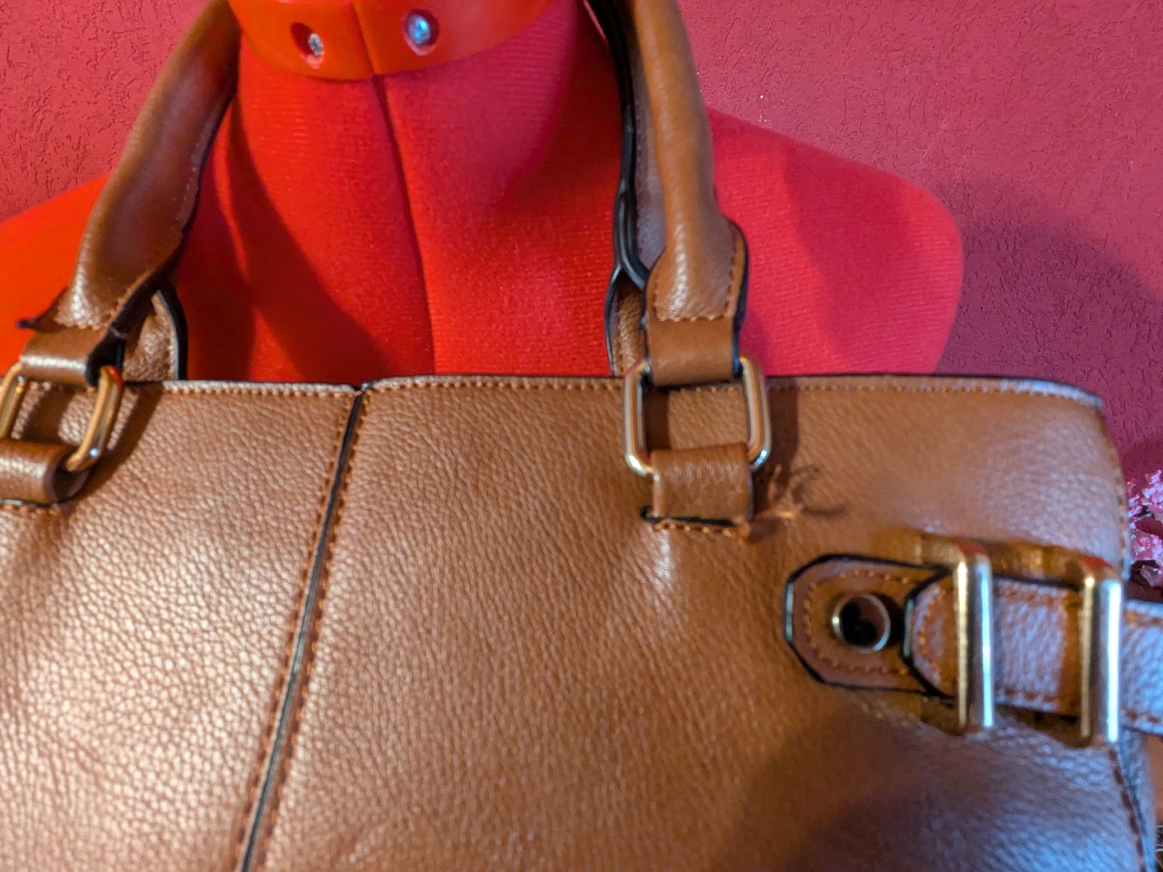 Manor Sacs femmes: sac à main cuir – D'occasion à Vionnaz par MarinaMGB 3