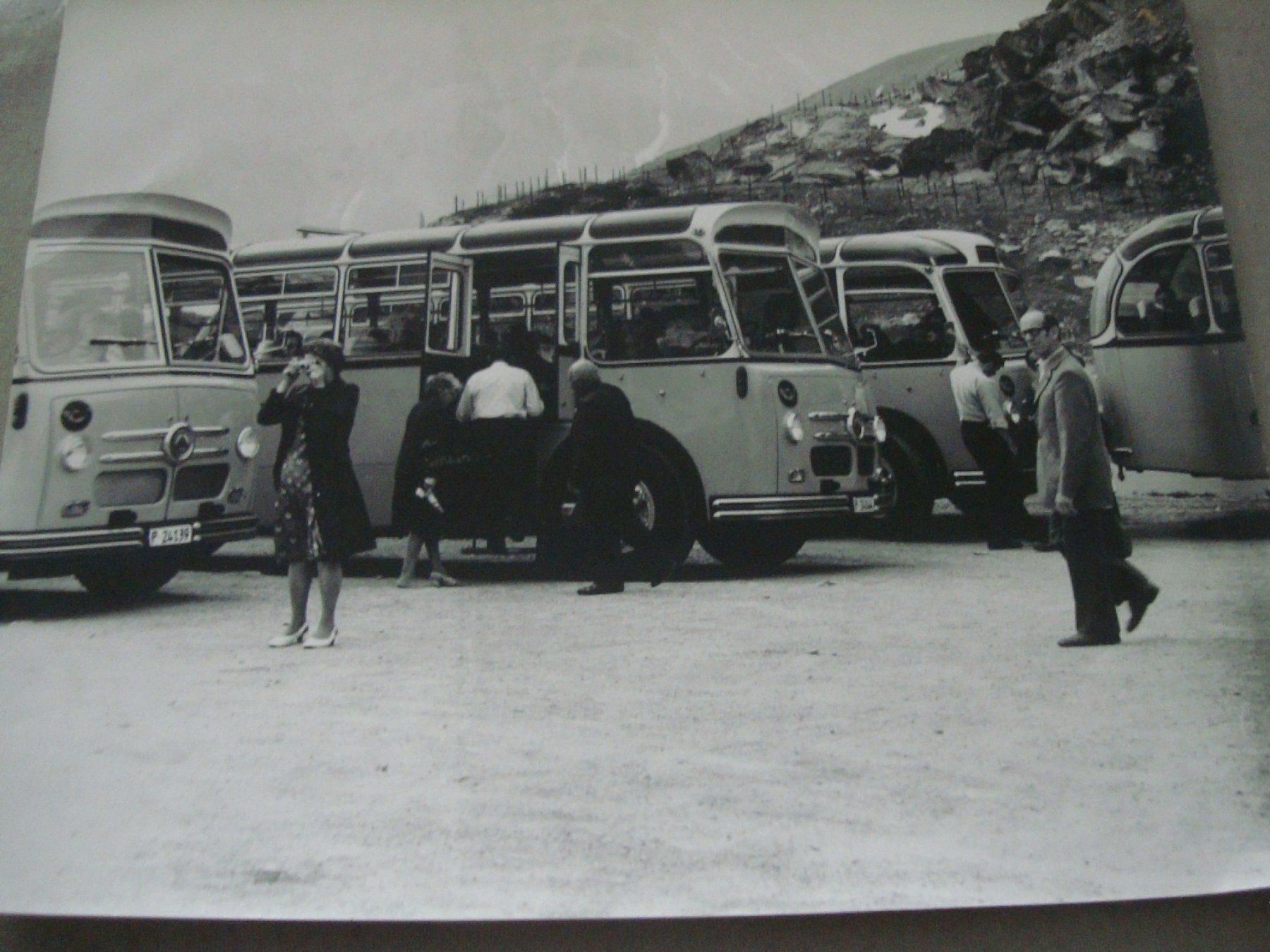 Poster & Bilder: Foto s/w - Postauto SAURER - PTT – Gebraucht aus Neuenegg von flohcante