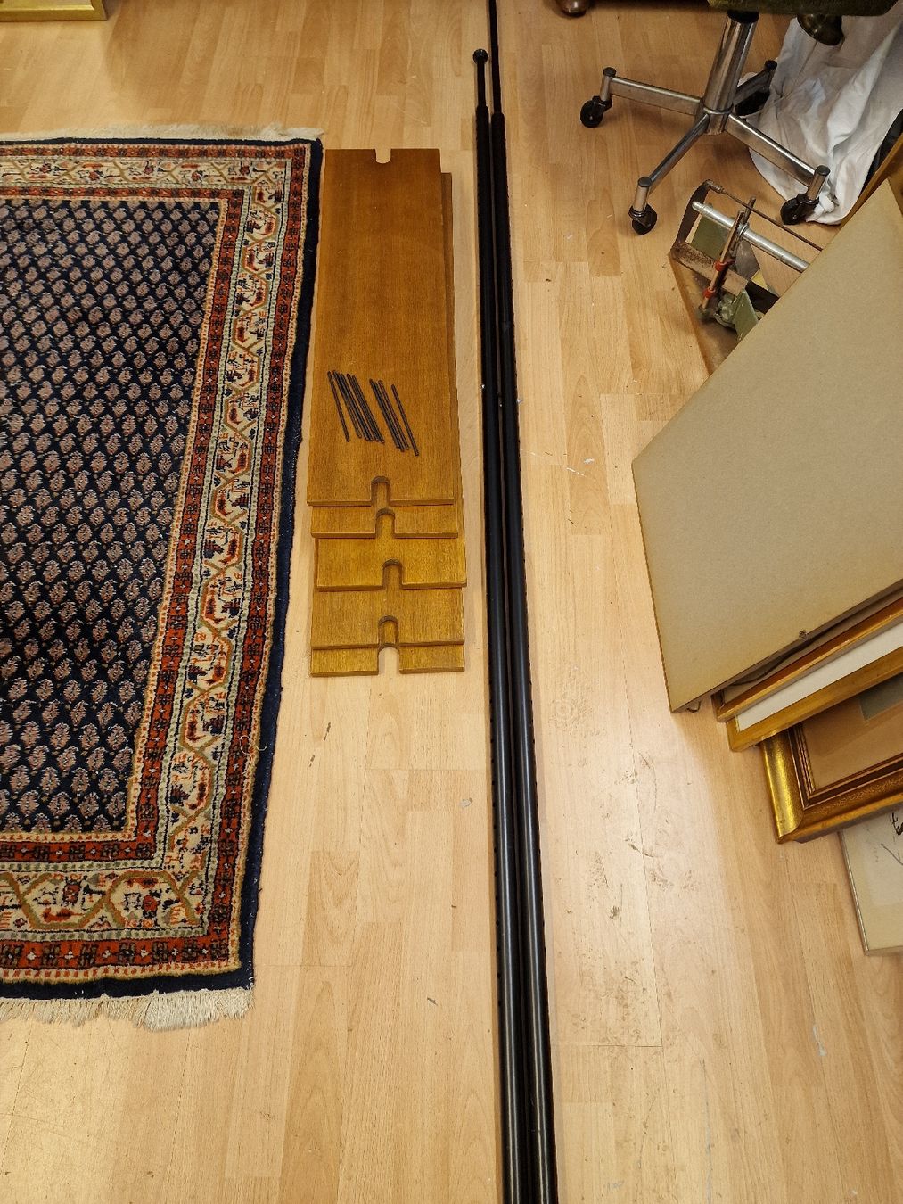 Regale: Vintage Teleskopregalsystem – Gebraucht aus BERN von Intarsia 4