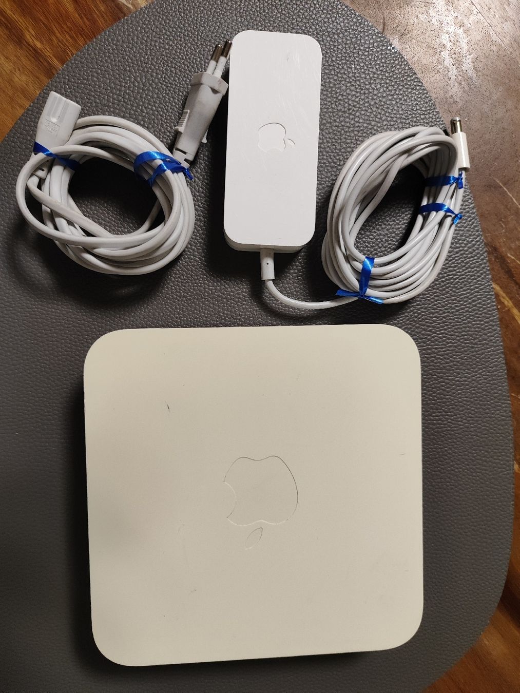 Apple Modems & Router: Apple Airport Extreme Base Station A1354 – Gebraucht aus Mülligen von vagos85
