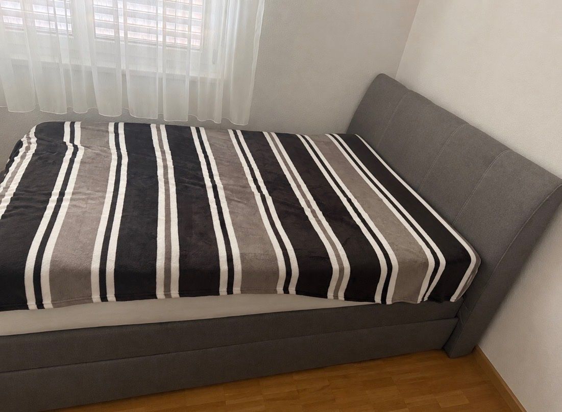 Lits: Boxspringbett – D'occasion à St. Gallen par dar_d65d