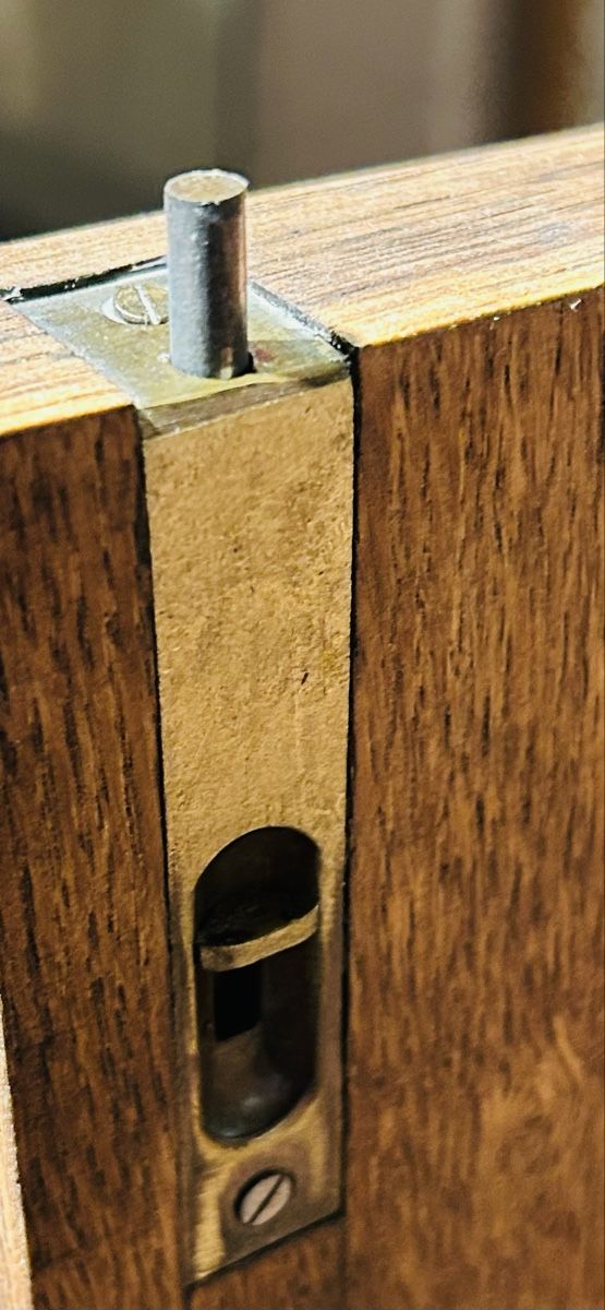 Vetrine: Wunderschönen Vitrinen Schrank. Restauriert  – Usato da Zürich venduto da KuduKing 2