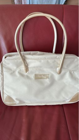 Elegante Lancôme Reisetasche - Perfekt für den Sommerurlaub!