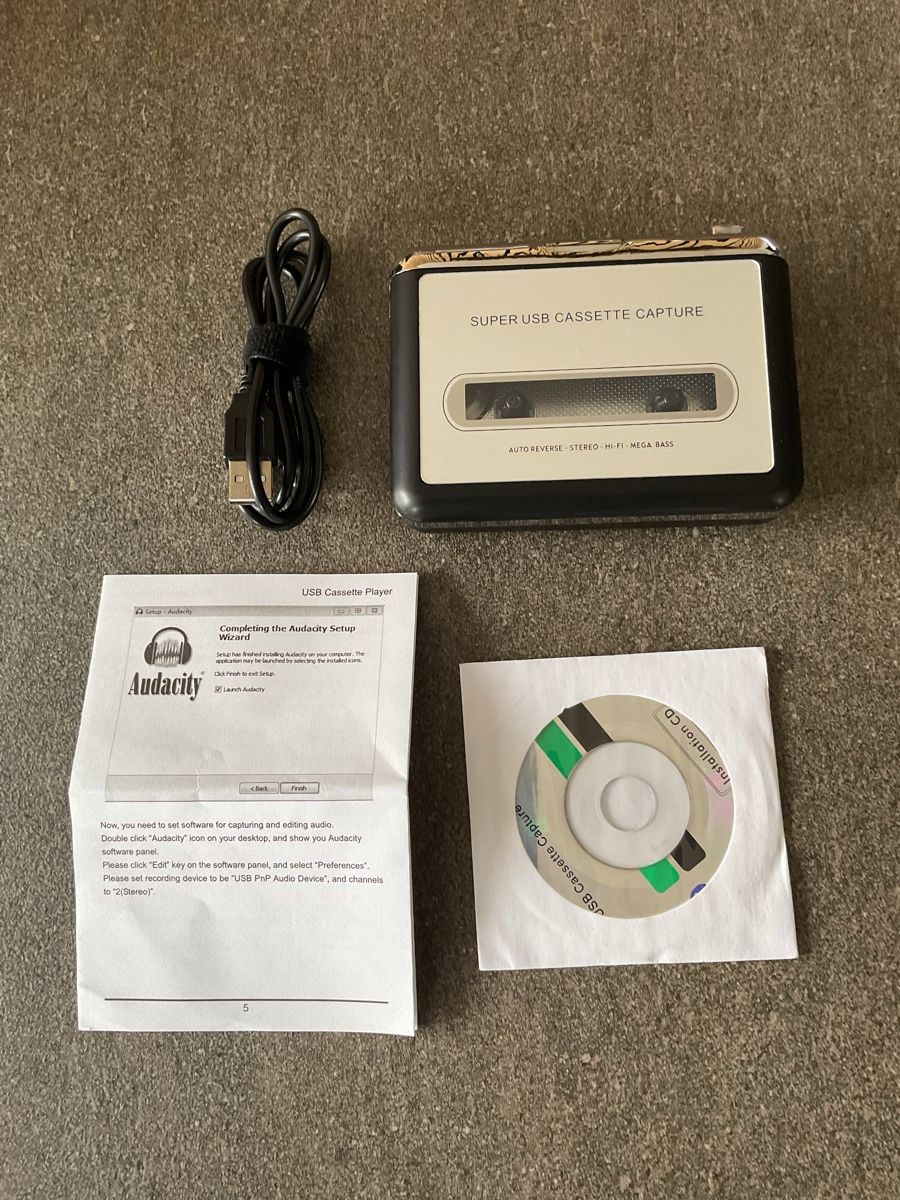 Registratori: USB Kassetten Player mit USB Kabel und CD neuwertig  – Usato da Jegenstorf venduto da BAVARIA4CH
