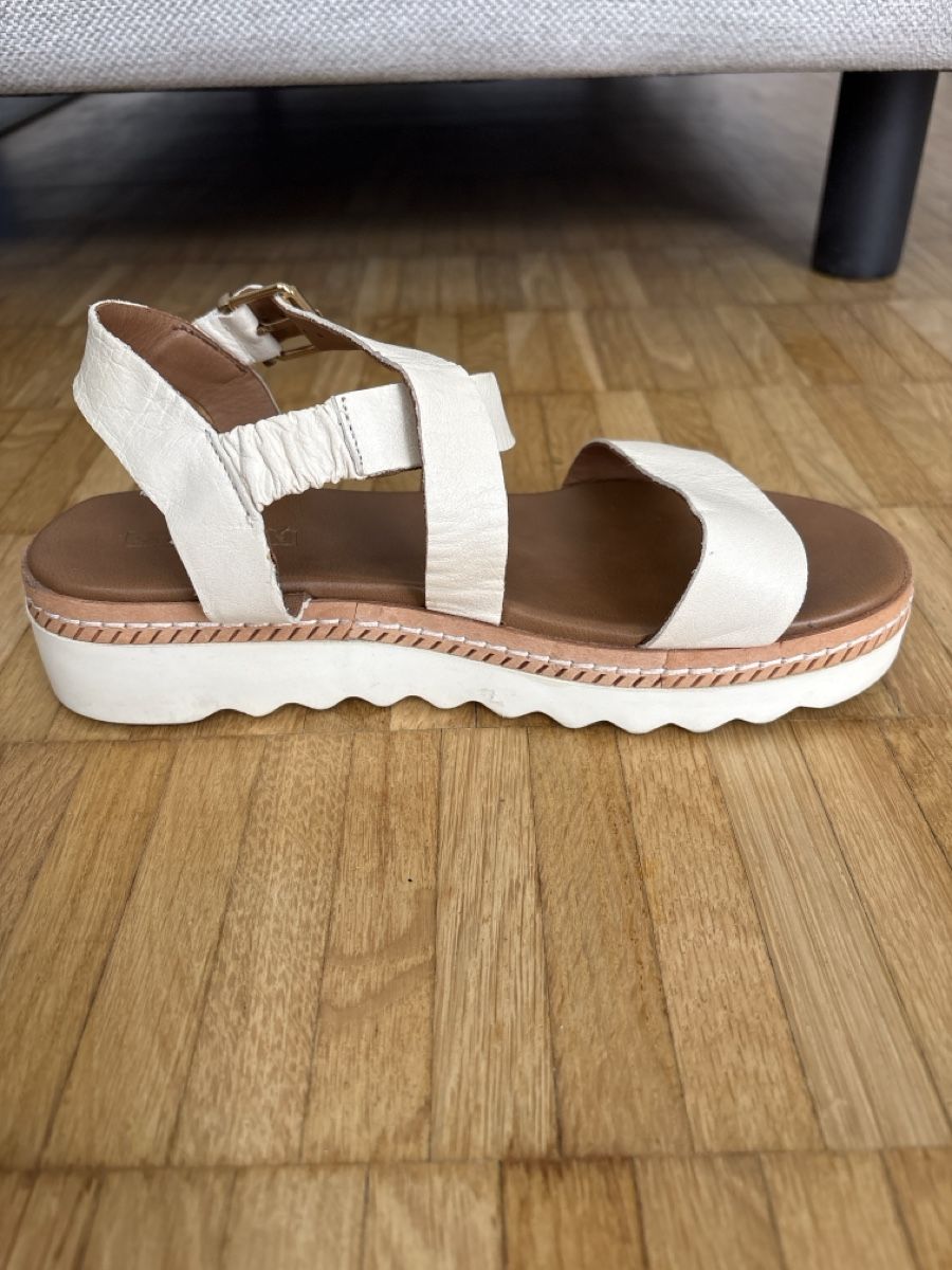 Scarpe da donna: Sandalen Gr. 37 – Usato da Herisau venduto da sen_8w8b 3