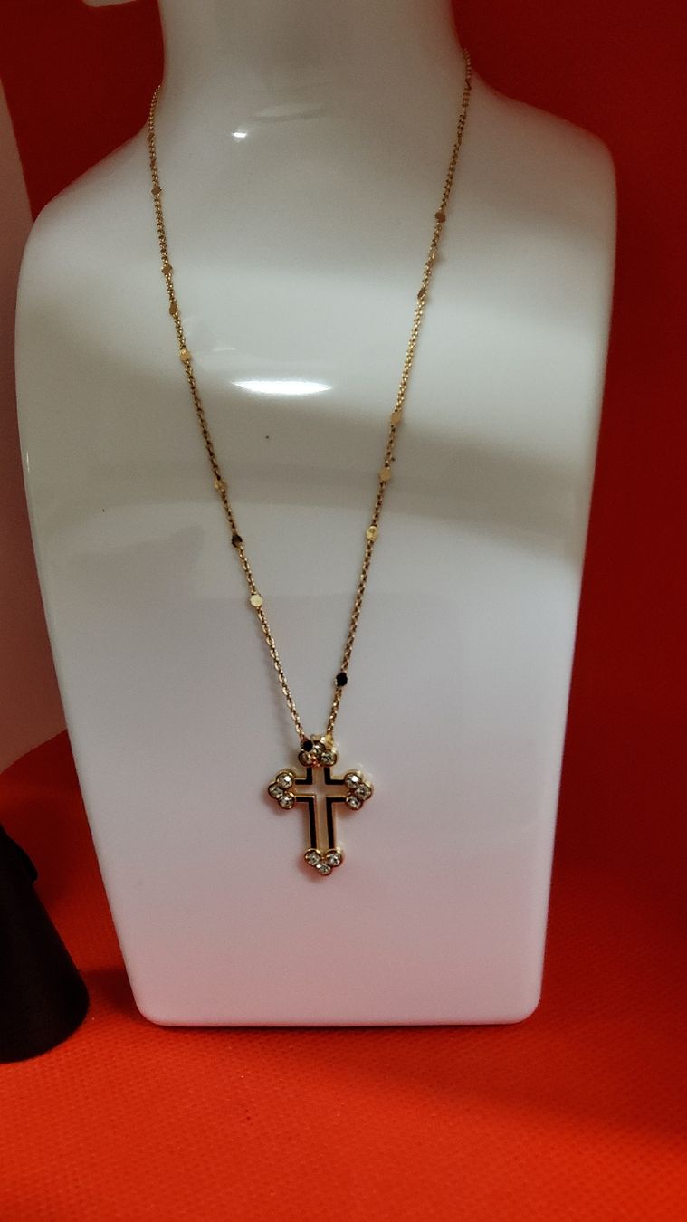 Catenine: Halskette  mit Kreuz Anhänger Strass – Nuovo (secondo la descrizione) da Herisau venduto da Nluanalucas
