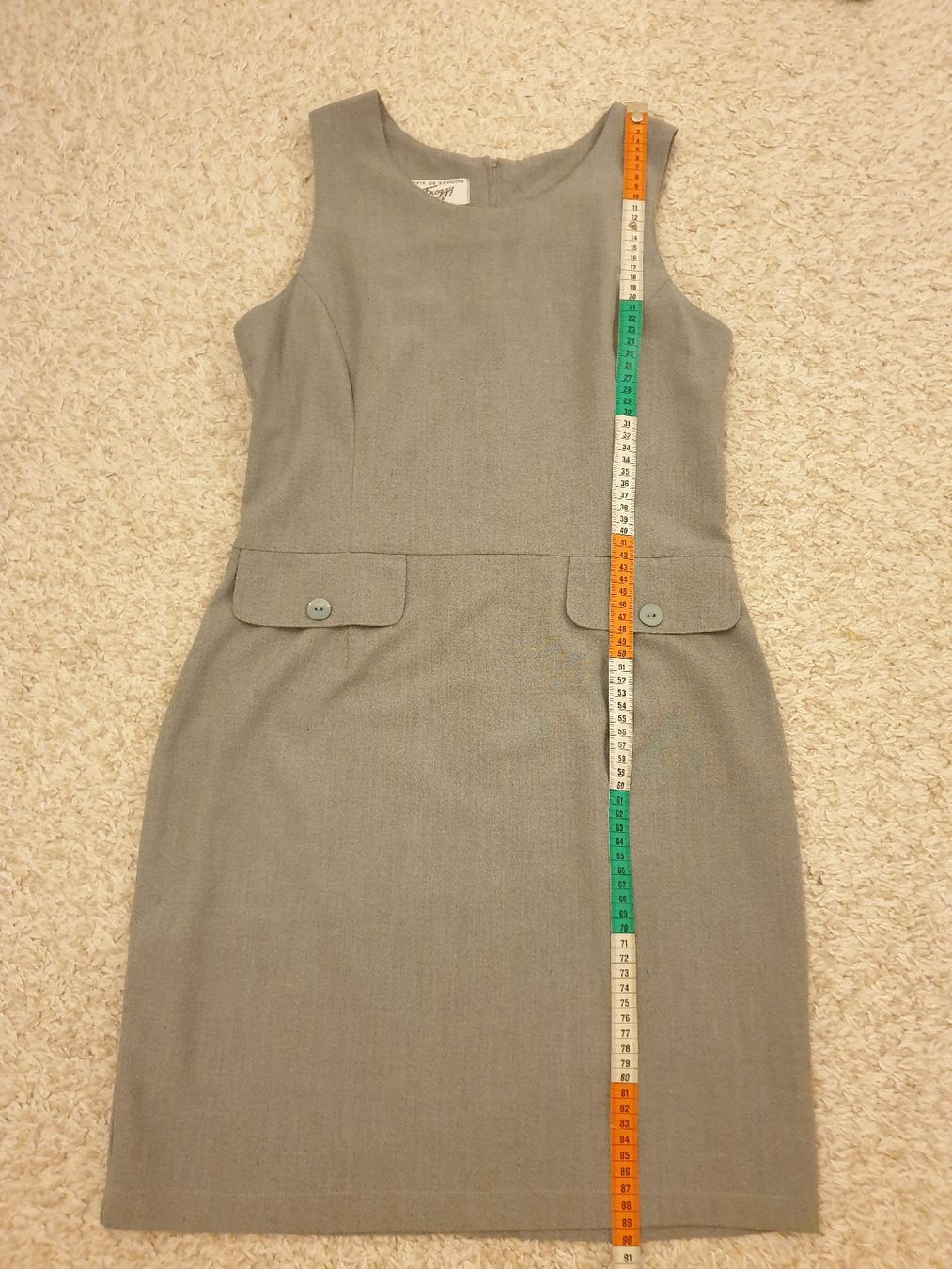 Vestiti: Robe classique vintage, S, grise, 56%viscose – Usato da Neuchâtel venduto da Verenas12 4