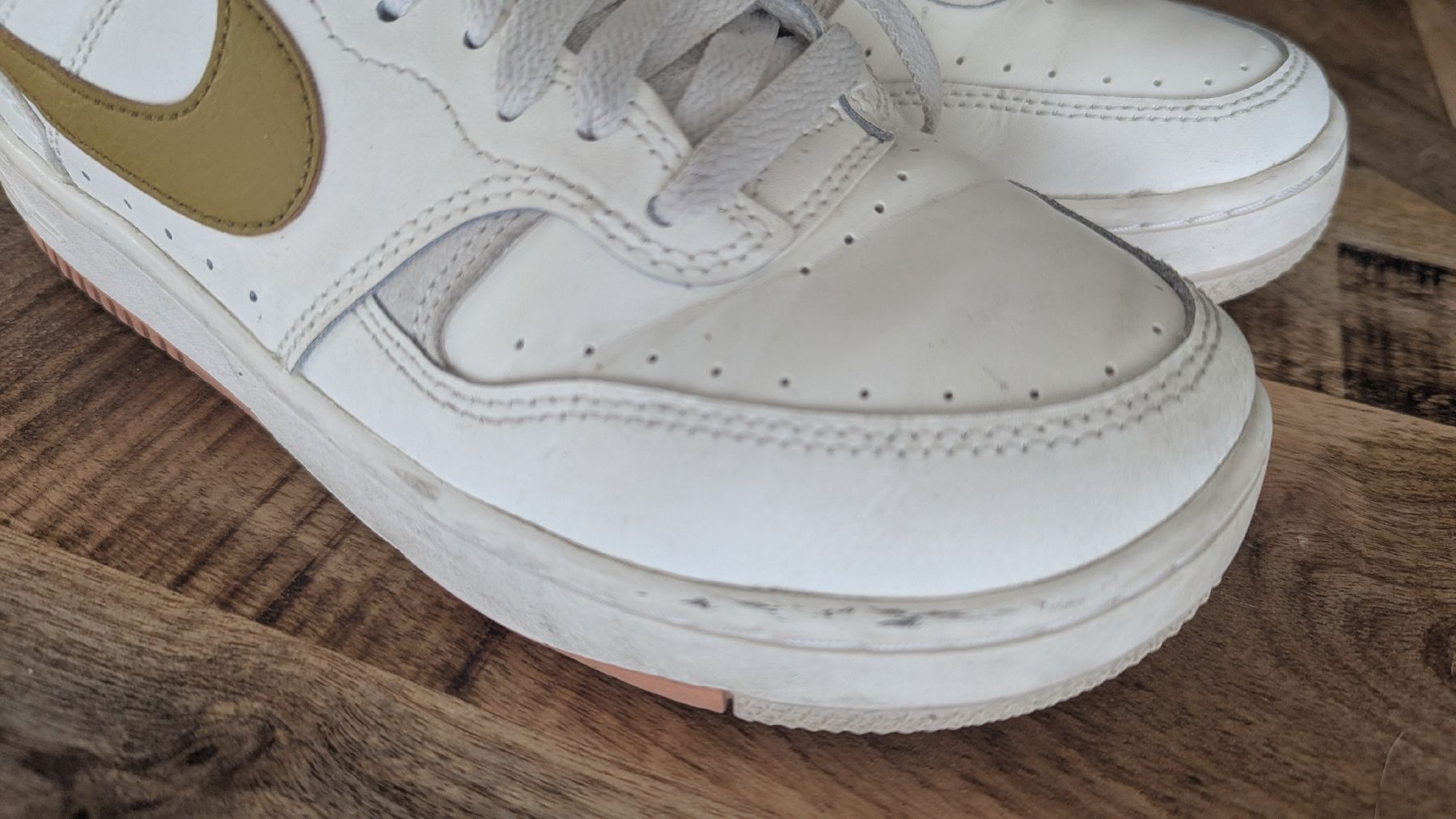 Nike Scarpe da uomo: Nike Schuhe Gr. 37.5 – Usato da Birr venduto da Liv_Nina 3