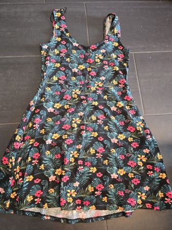 Sommerliches Blumenkleid "Miami Collection", Gr. M, Neu!