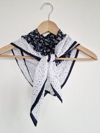 Damen Foulard von Leonardi ca. 76cm x 77cm Weiss Dunkelblau