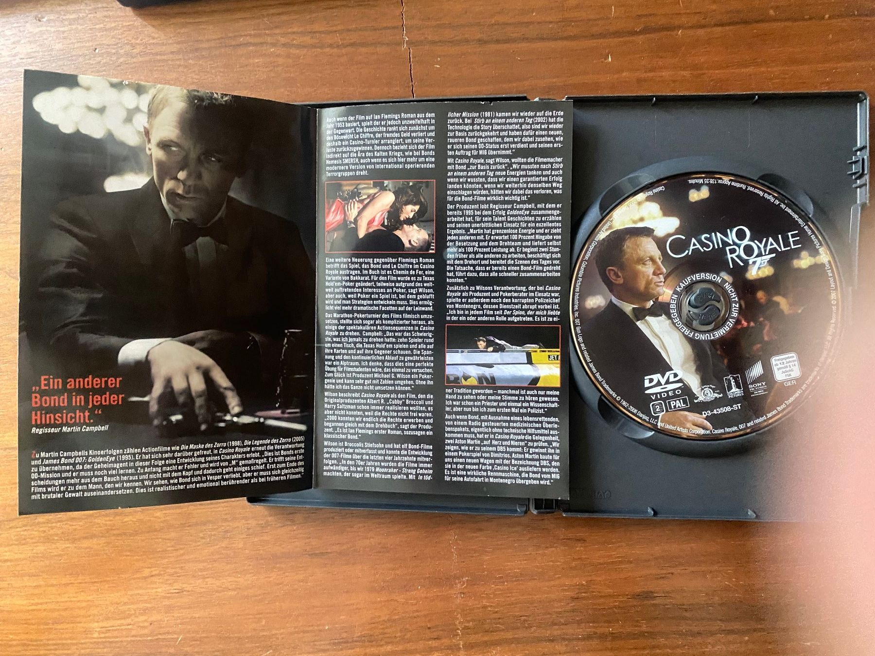 Tutti i DVDs: James Bond 8 DVD's 442 – Usato da Stäfa venduto da elcondor245 7