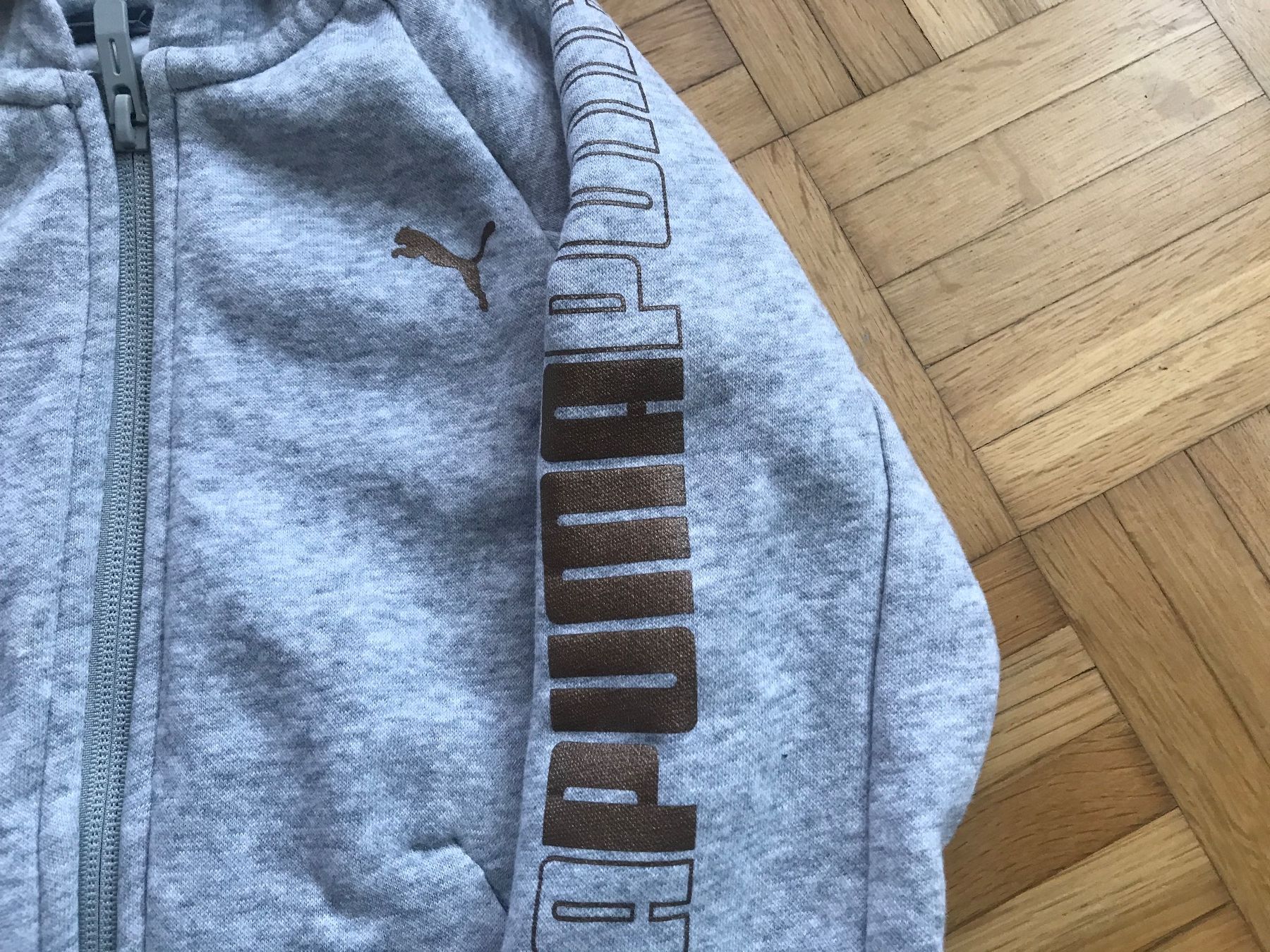 Puma Giacche & Cappotti: Trainer-Jacke von Puma Grösse 116 hellgrau – Usato da Emmenbrücke venduto da Hathor123 1