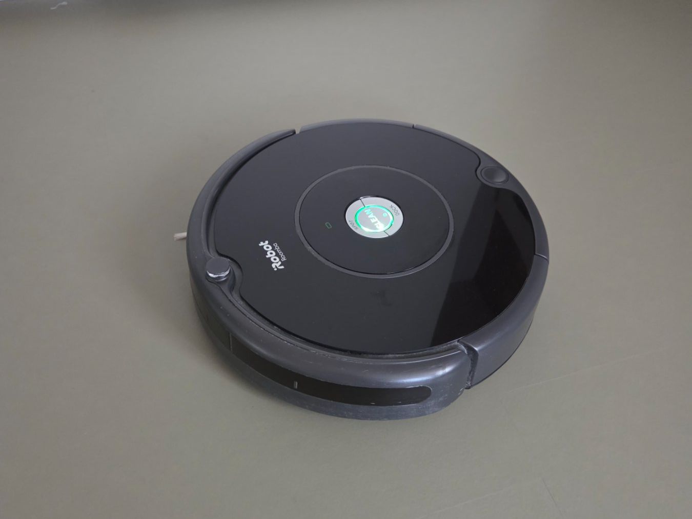 Irobot Staubsauger & Zubehör: iRobot Roomba 606 – Gebraucht aus Malters von raphiweber 1
