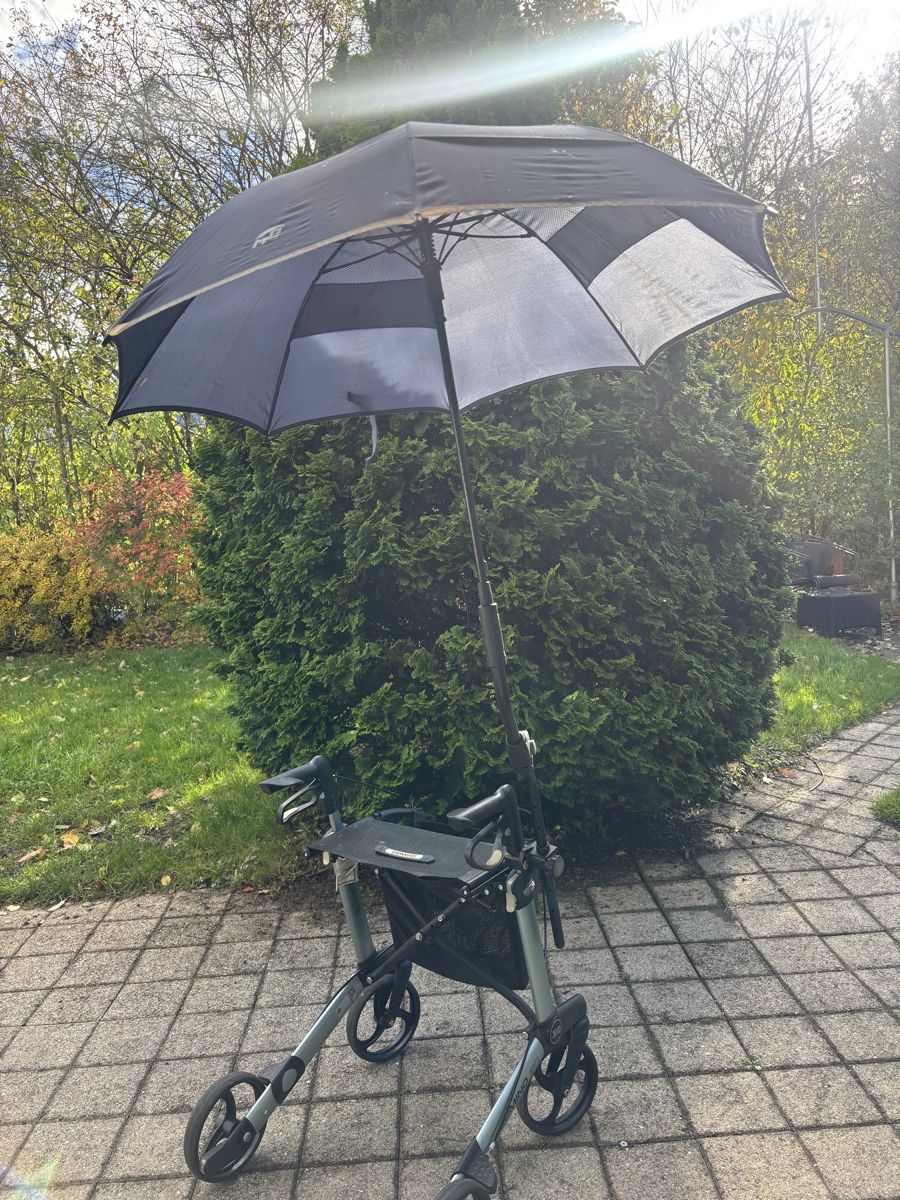 Ausili per la deambulazione: Rollator Gemino mit Schirm – Usato da Kriens venduto da Mollinos 1