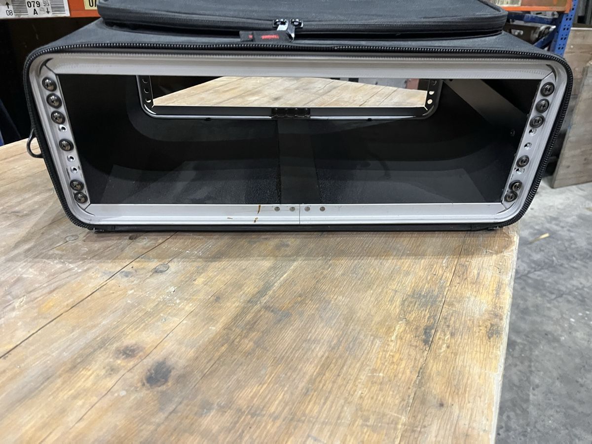Altri accessori: 19 Zoll 3 HE softrack – Usato da Seon venduto da Schuell3 3