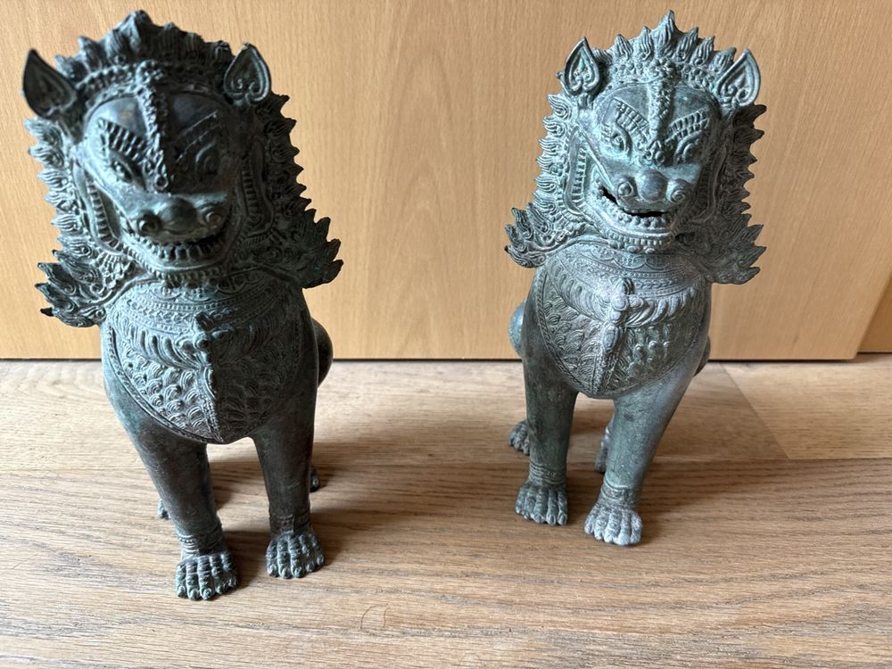 Handgeschnitzte Wolf-Figur Aus Labradorit - Natürlicher Kristall Für Deko & Schutz