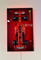 LEGO Ferrari SF-24 F1 mit LED-Wandbild
