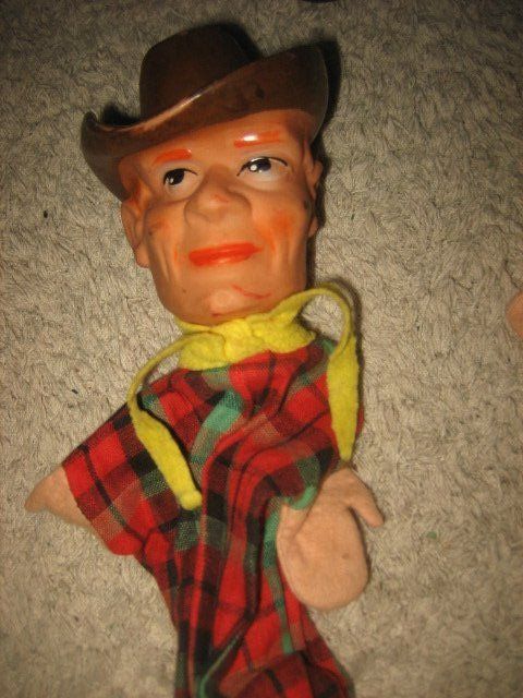 Giocattoli: 11 Kasperlifiguren / Handpuppen – Usato da Winterthur venduto da pf02 7