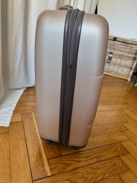 Reisekoffer: Kabinenkoffer – Gebraucht aus Zürich von na_ch 3