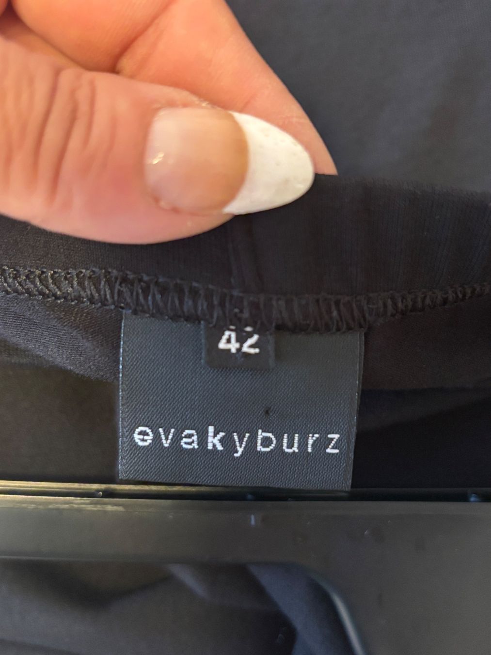 Kyburz Gonne: Eva Kyburz Midi Rock – Usato da St. Margrethen SG venduto da dijanaO 5