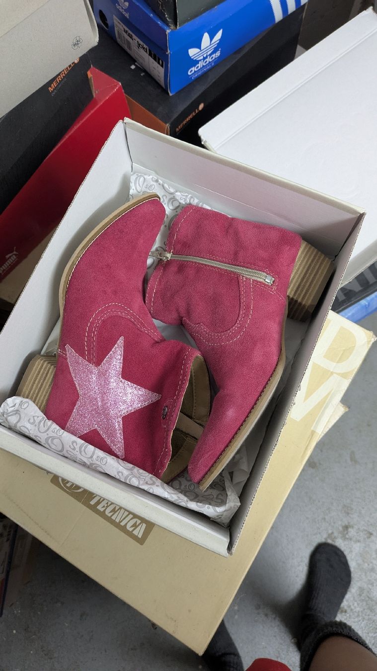 S.Oliver Damenschuhe: S.OLIVER Stiefel pink – Gebraucht aus Morgarten von rra_jvw7