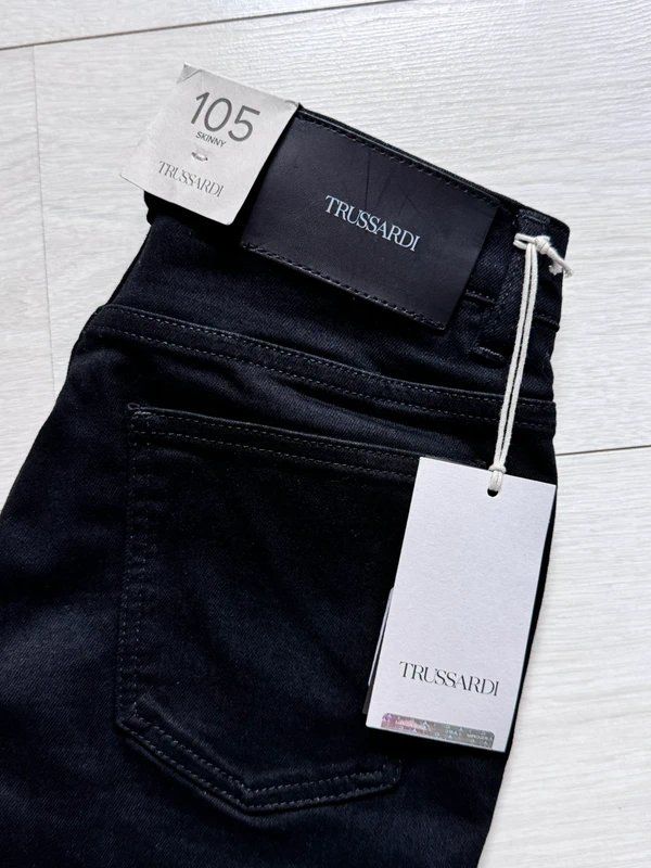 Trussardi Jeans: Trussardi Damen jeans – Nuovo e nell'imballaggio originale da Auw venduto da Neo_z2rq 1