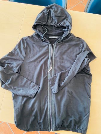 Schwarzer Kapuzenpullover Betty Barclay Grösse 44