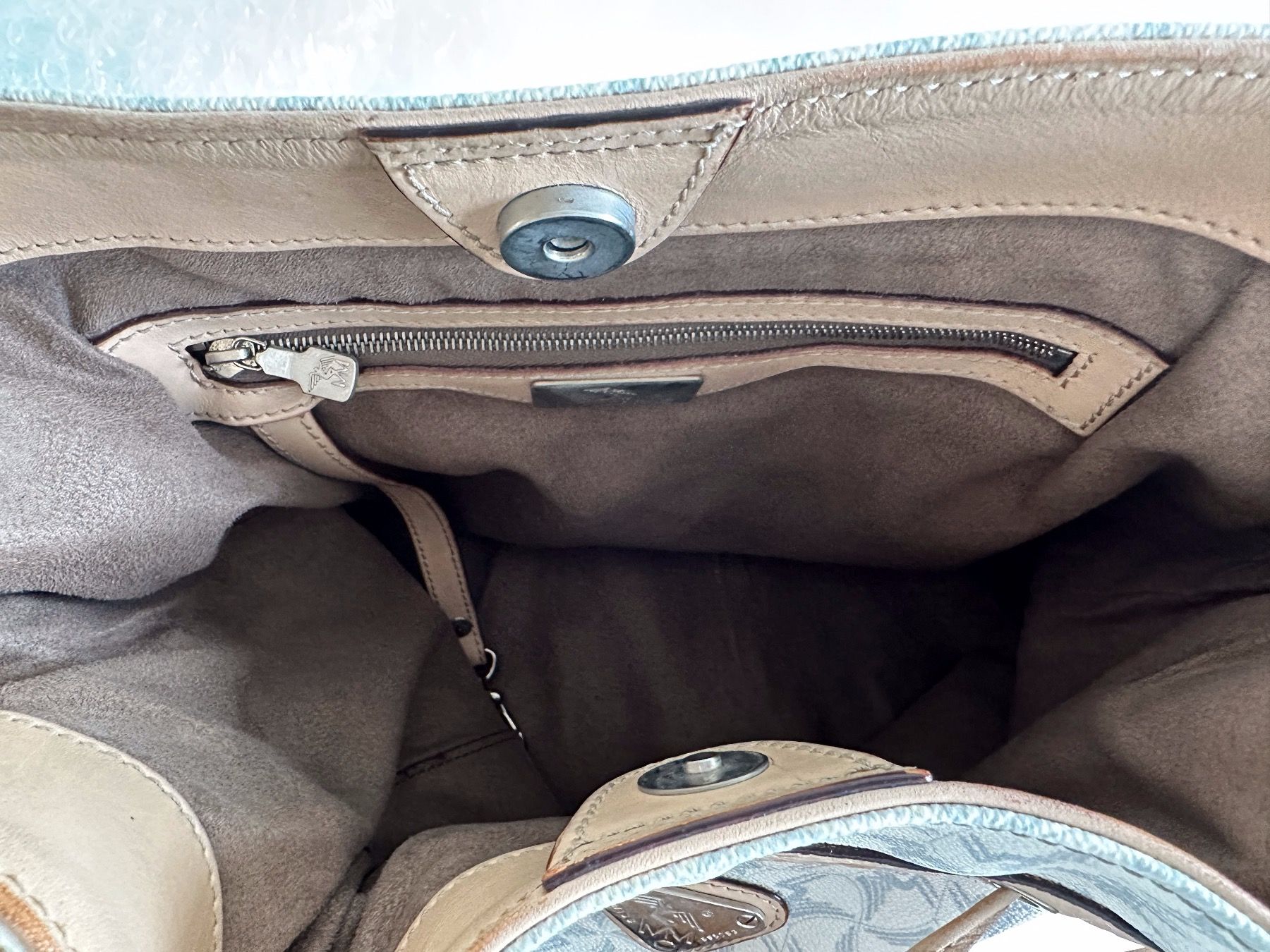 Maison Mollerus Taschen für Damen: Maison Mollerus Beuteltasche, weiss/blau mit silber – Gebraucht aus Dübendorf von 9320 5
