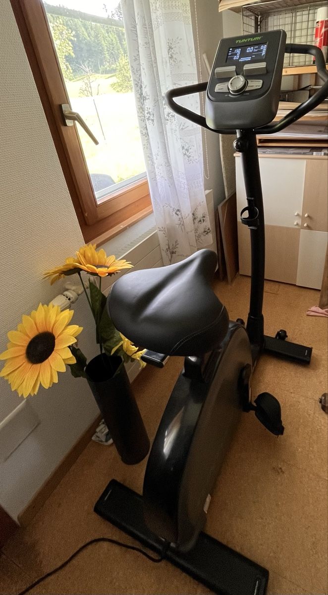 Tunturi Hometrainer: Tunturi Ergometer E60, Velo, Heimtrainer, NP: 889.-- – Gebraucht aus Niederhünigen von Auschra 1