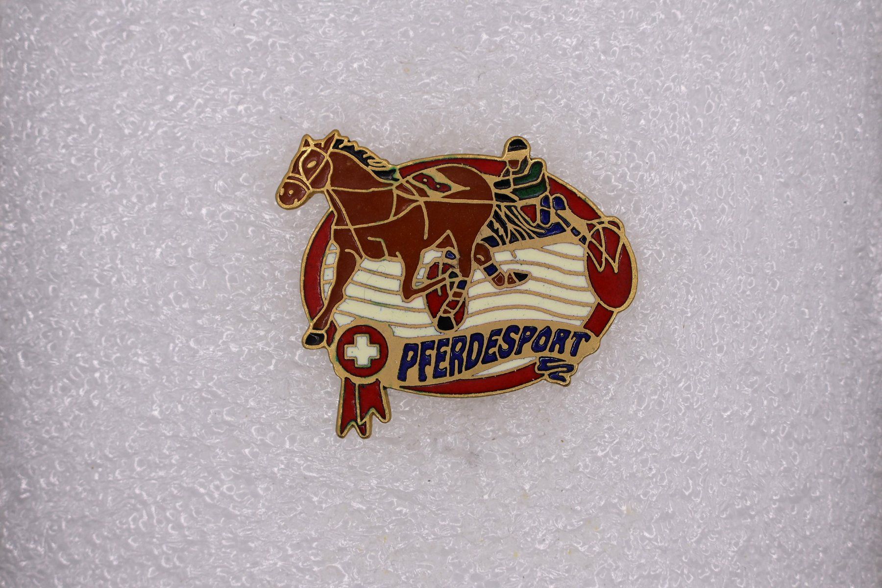 Placchette & Badge: PFERDESPORT – Usato da Winterthur venduto da Sammleroase