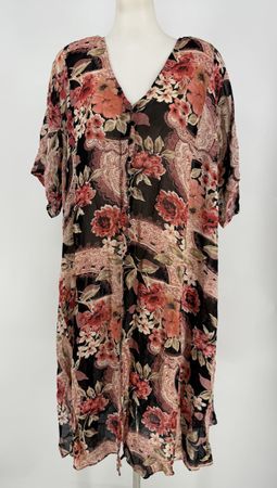Kleid mit Blumenmuster Gr. 50/52