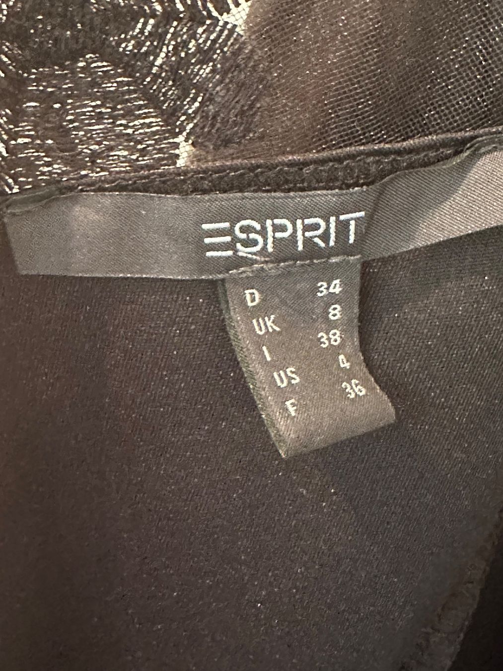 Esprit Vestiti: Coctailkleid Spitze Esprit Gr. 34 schwarz – Nuovo (secondo la descrizione) da Ostermundigen venduto da mme_ghys 4