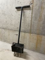 Manueller Rasenlüfter / Aerifizierer mit 3 Hohlzinken