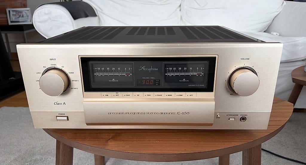 Amplificatori: Accuphase E-650 Vollverstärker – Usato da Zürich venduto da cutyswiss 1