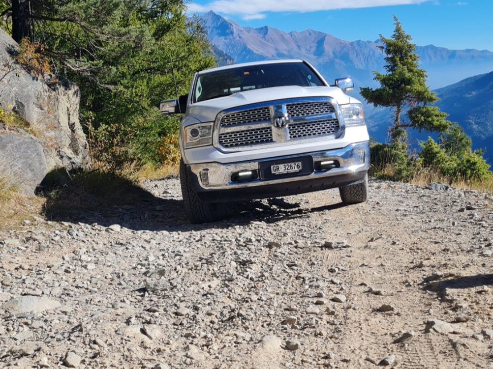 Dodge Autos: Dodge RAM Quad Cab 5.7 V8 HEMI – Gebraucht aus Chur von khu_cz29 4