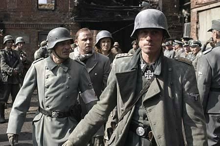 Tutti i DVDs: Der Untergang ***Premium Edition*** – Nuovo (secondo la descrizione) da Winterthur venduto da Panam1 1