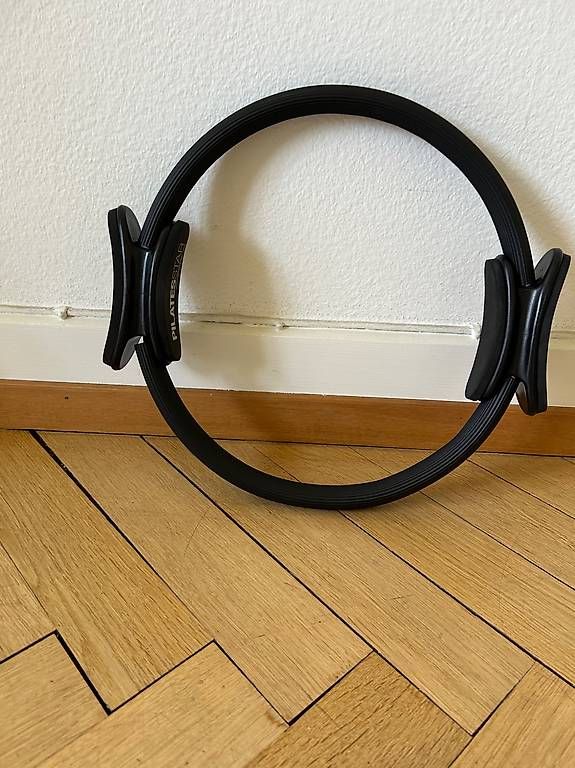 Hometrainer: Pilates Magic Circle – Gebraucht aus Basel von pri_8snn