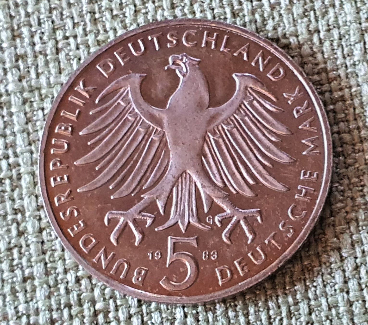 Tutti le monete: G272 - 5 Deutsche Mark 1983 – Usato da Reinach BL venduto da Boston-Verkauf