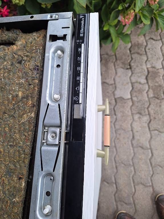 Lavastoviglie: Geschirspüler Electrolux – Usato da Uetendorf venduto da Albi125 3