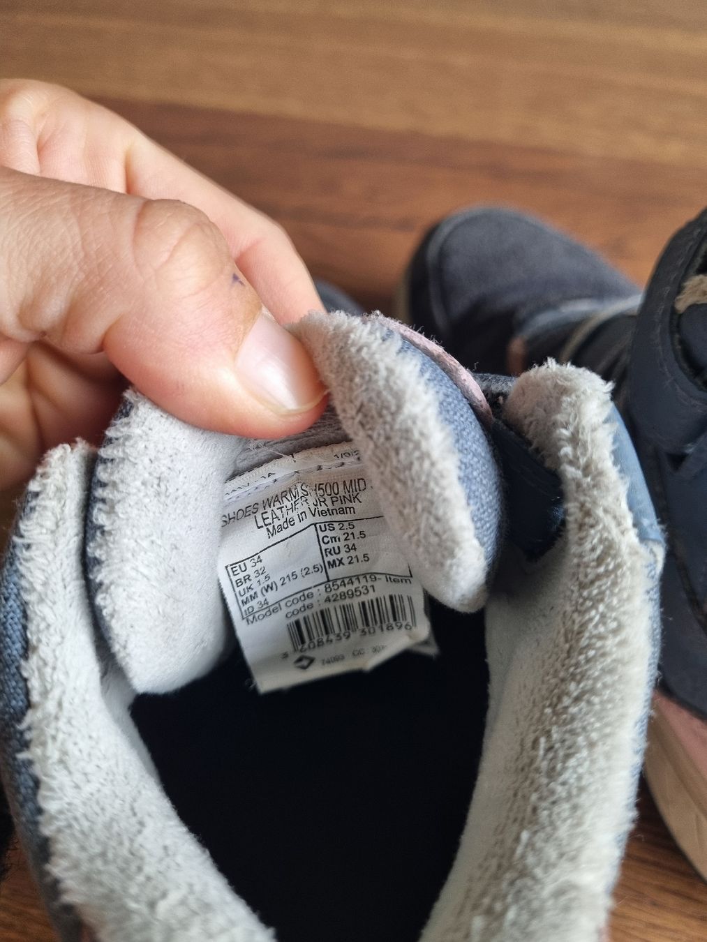 Decathlon Scarpe per ragazze: Winterschuhe Gr.34 Decathlon – Usato da Näfels venduto da Phd534 2