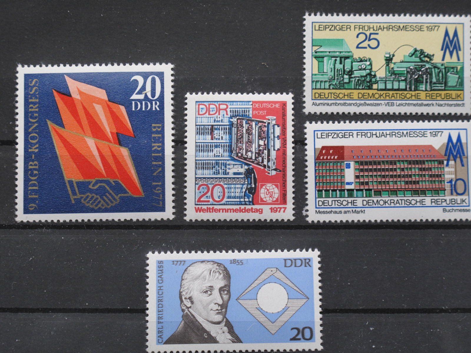 Tutti i francobolli: DDR 1977 Leibziger Messe / FDGB ** – Usato da Wil SG venduto da fva01