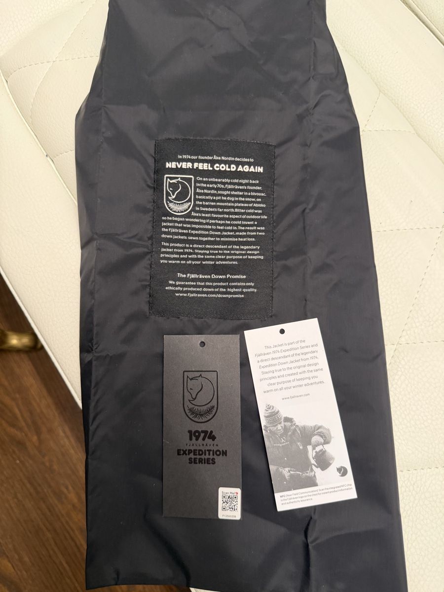 Fjällräven Giacche: Fjällräven Expedition Down Lite Jacket Black Edition Herren – Nuovo (secondo la descrizione) da Remetschwil venduto da MLC_est.2005 2